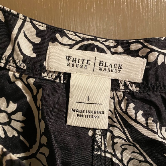 Black and white paisley tank - Picture 4 of 4